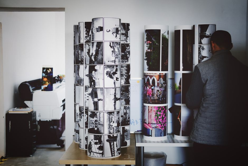 Affiche grand format en cours d'impression offset
